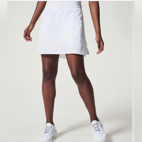NWT SPANX Get Moving Skort 17” - Picture 1 of 13